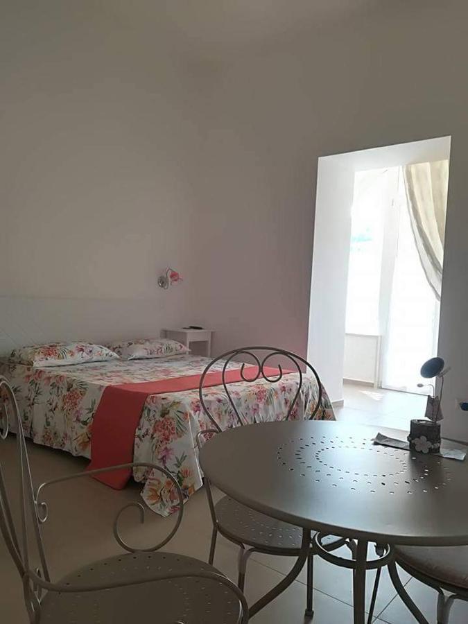 Il Covo Delle Civette Bed & Breakfast Vietri Ruang foto
